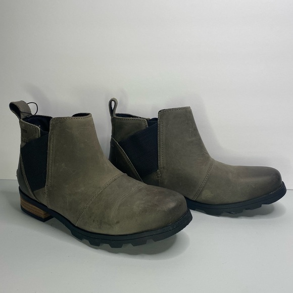 Sorel Emelie Chelsea NEW IN BOX Waterproof Boots Brown grey mushroom size 7 - Picture 1 of 11